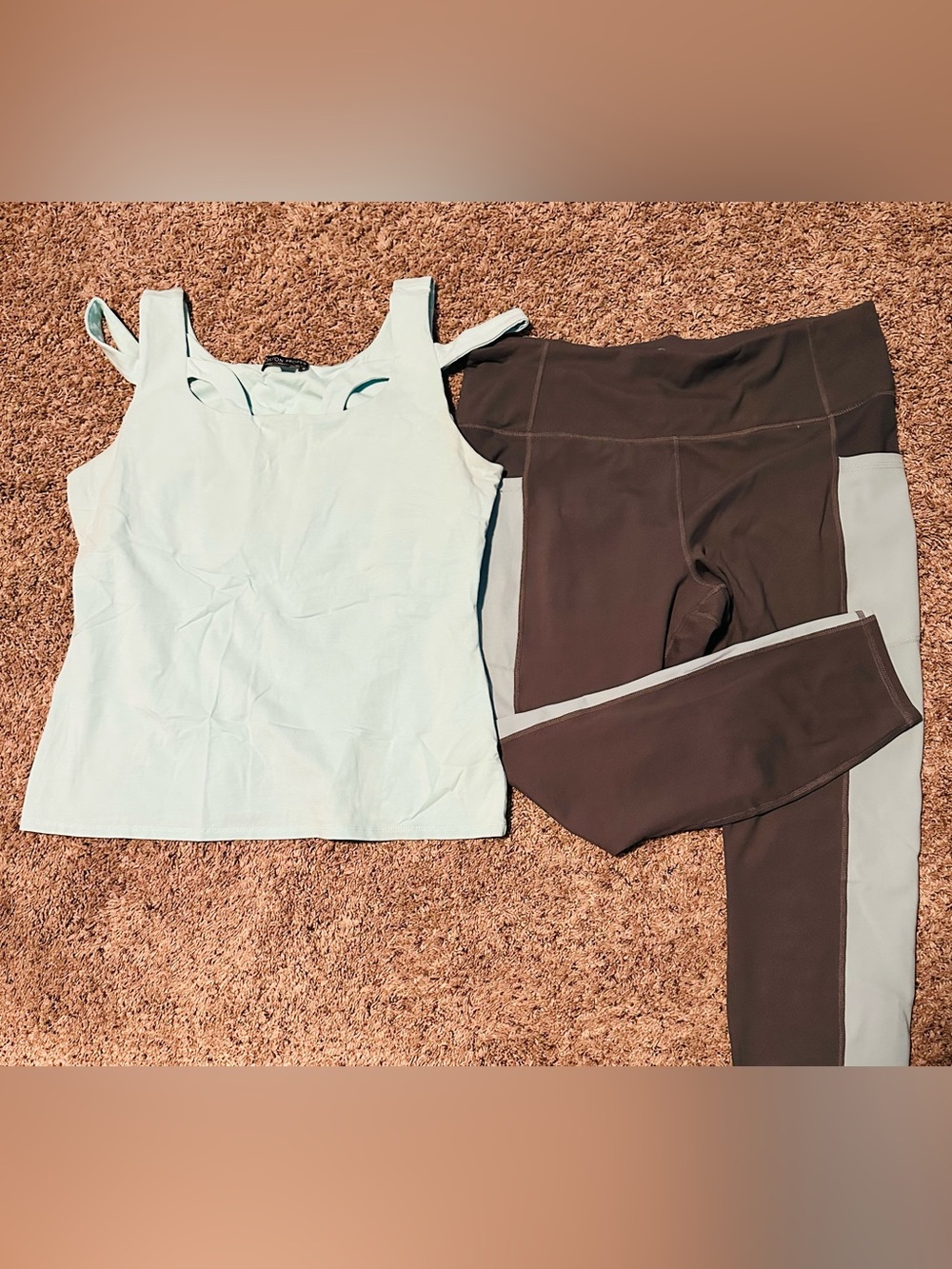 GAIAM Gray Leggings with Light Blue Side Panels